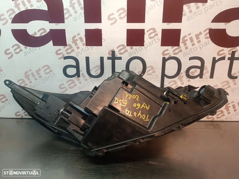 ÓTICA / FAROL TOYOTA AYGO X 2022-2025 - ESQUERDO 02A29318 (APOIOS PARTIDOS) - 13