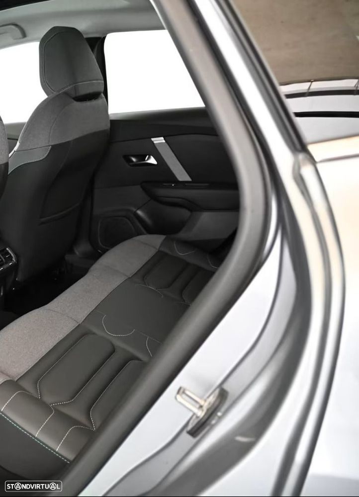 Citroën C4 X 1.2 PureTech Max EAT8 - 6