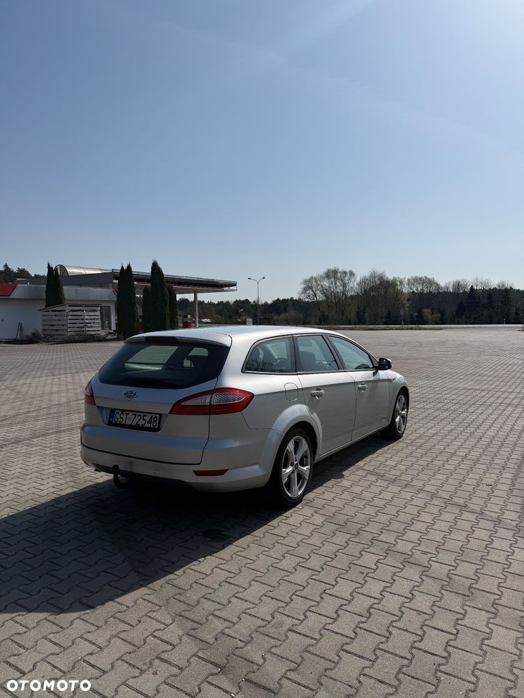 Ford Mondeo 2.0 TDCi Ghia - 8
