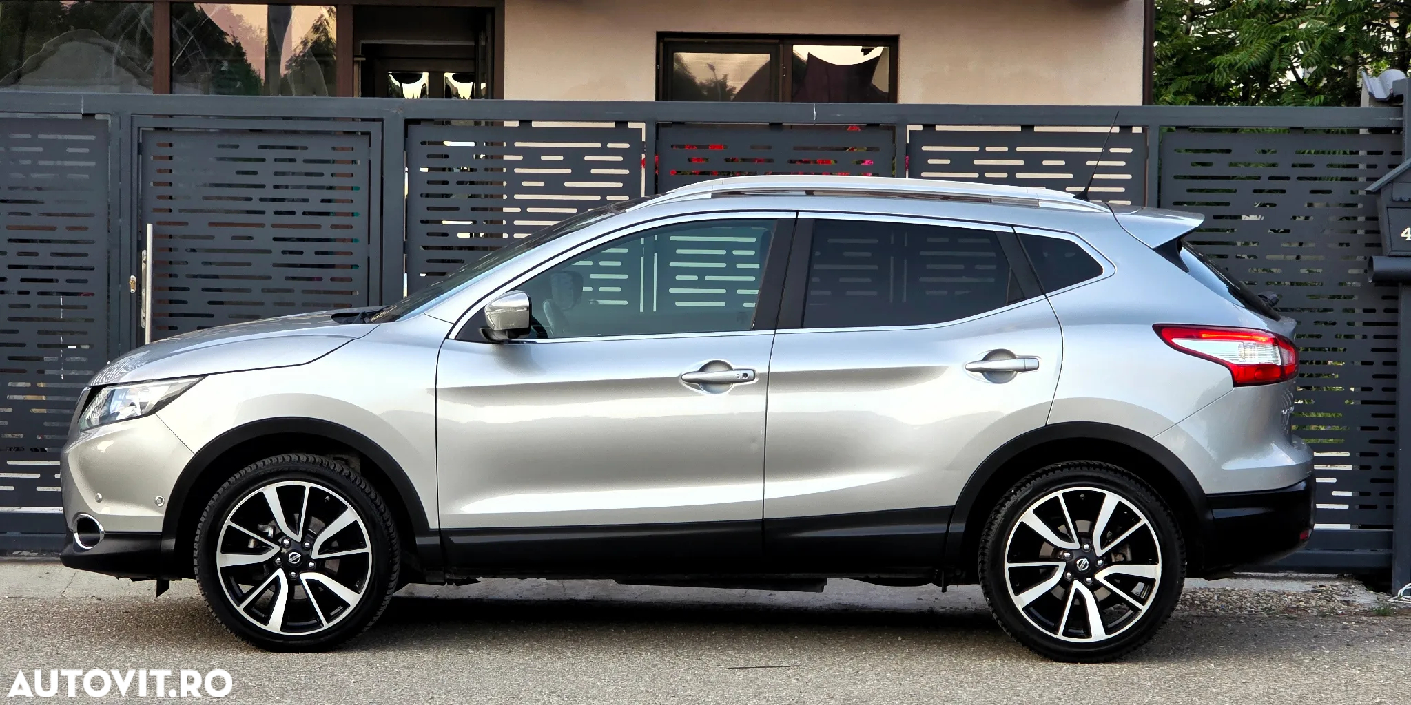 Nissan Qashqai 1.6 DCI Start/Stop Tekna - 8