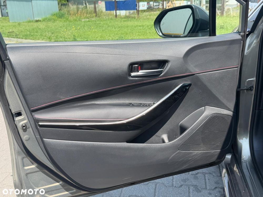 Toyota Corolla 2.0 Hybrid Executive - 23