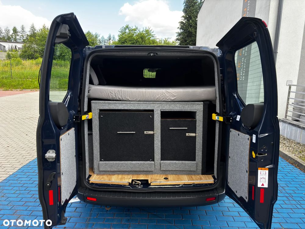 Ford TRANSIT CUSTOM - 8