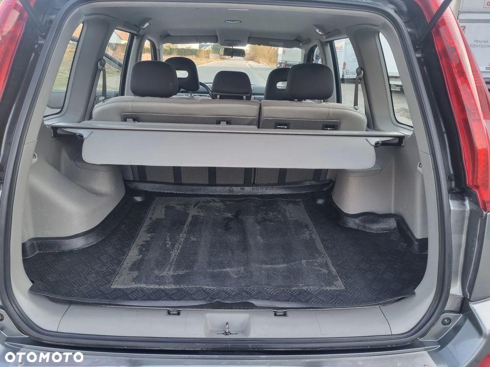 Nissan X-Trail 2.0 4x2 Comfort - 11
