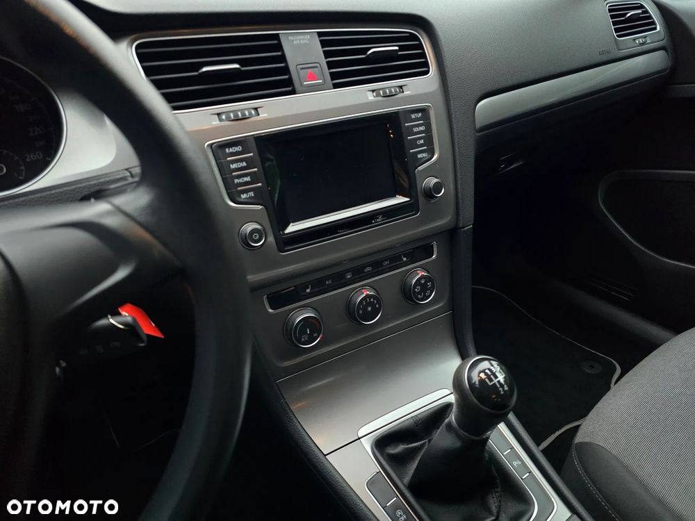 Volkswagen Golf Variant - 15