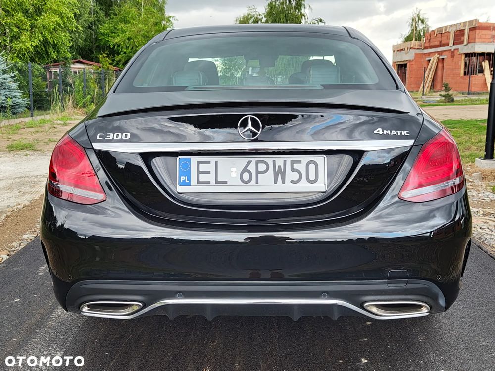 Mercedes-Benz Klasa C 300 4Matic 9G-TRONIC AMG Line - 16