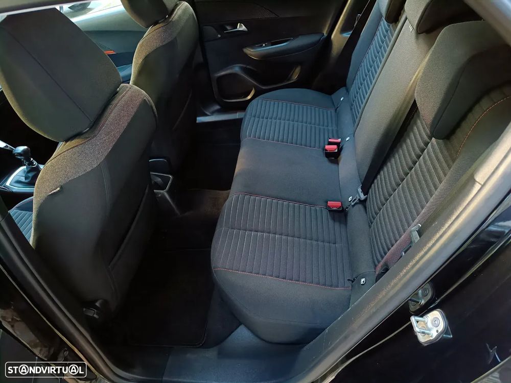 Peugeot 2008 1.2 PureTech Active - 16