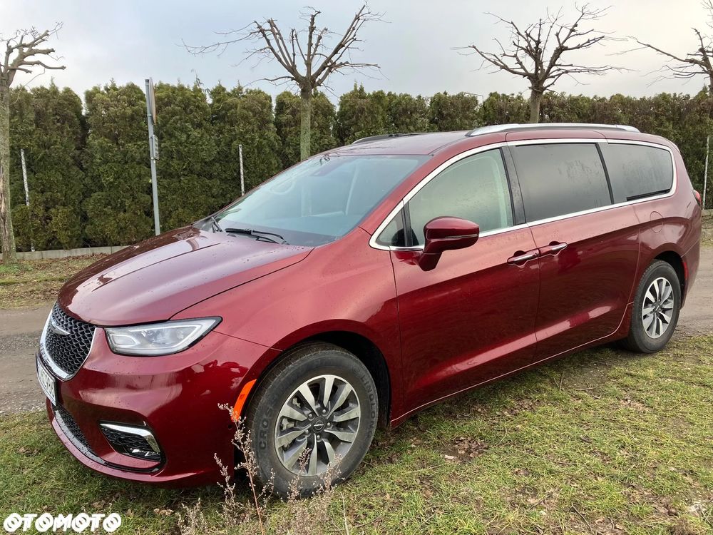 Chrysler Pacifica - 1