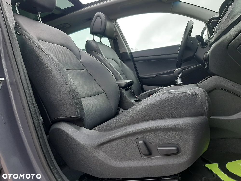 Hyundai Tucson blue 1.7 CRDi 2WD Intro Edition - 28