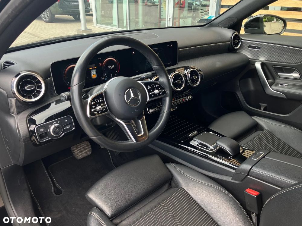 Mercedes-Benz Klasa A 200 Progressive 7G-DCT - 36