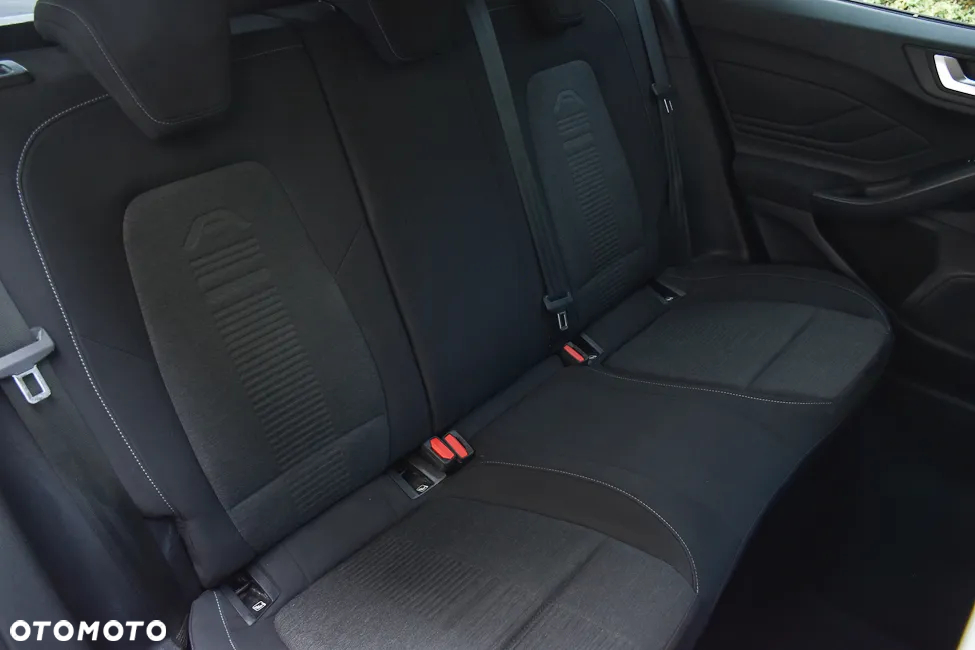 Ford Focus Turnier 1.5 EcoBoost Start-Stopp-System ACTIVE - 33