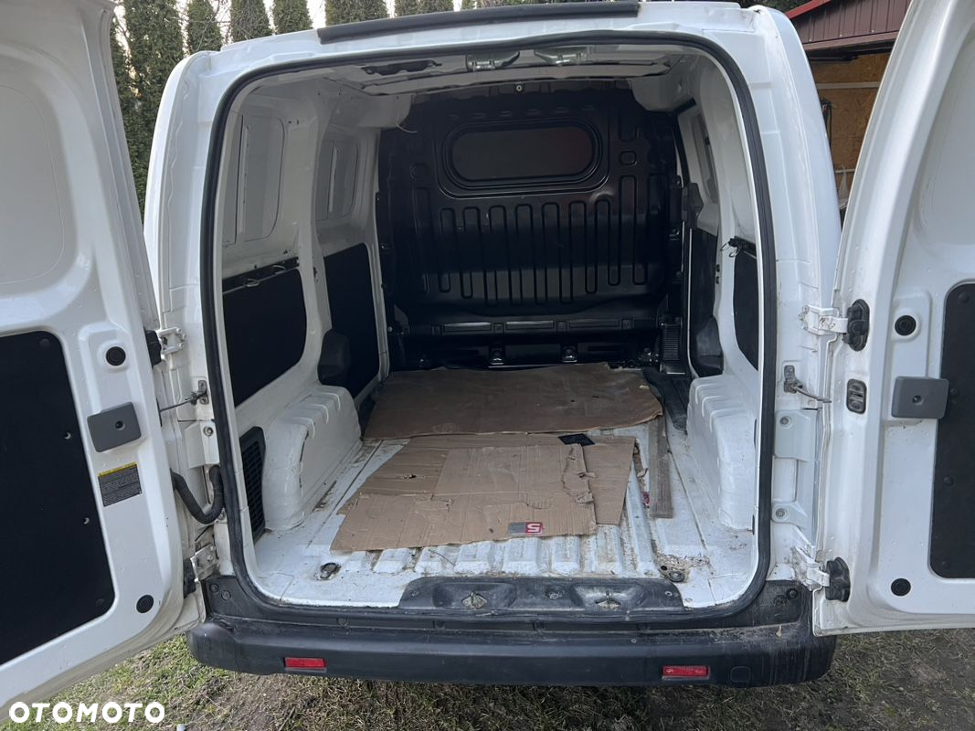 Nissan NV200 - 5