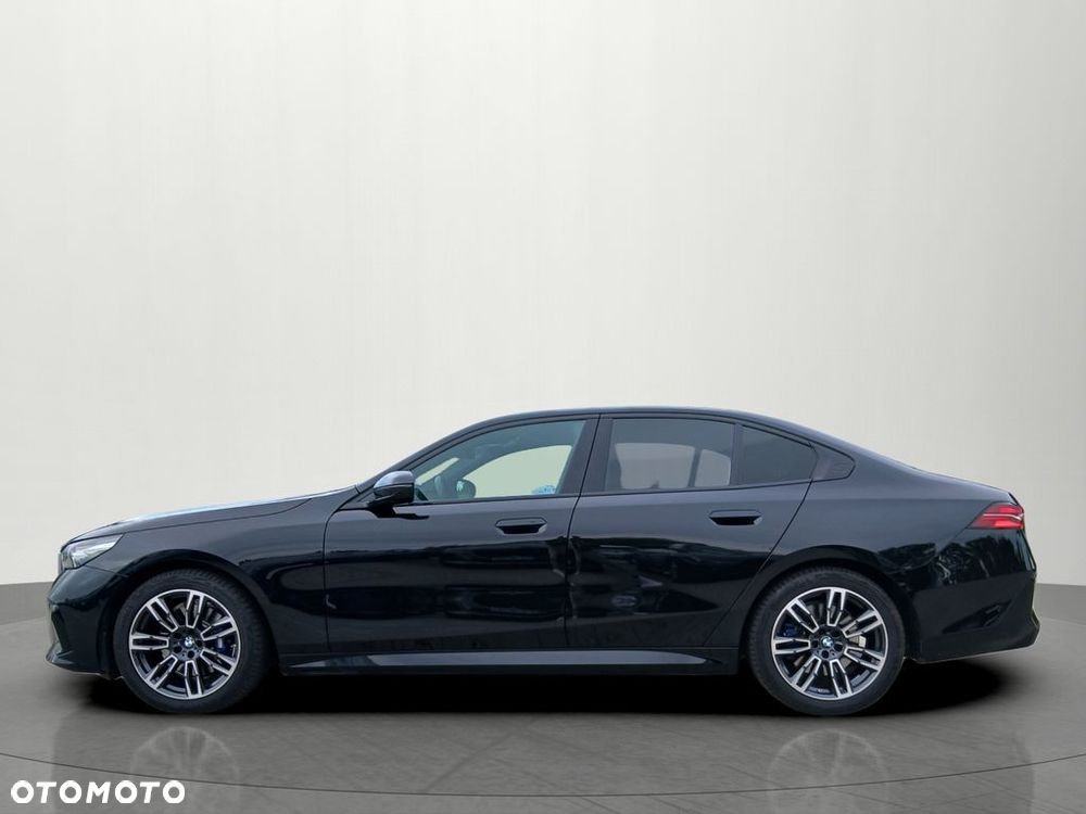 BMW Seria 5 520d mHEV M Sport - 3