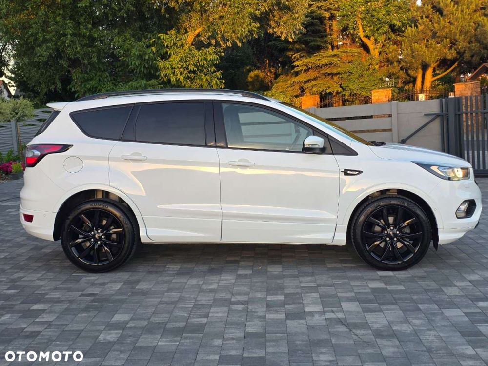 Ford Kuga - 40