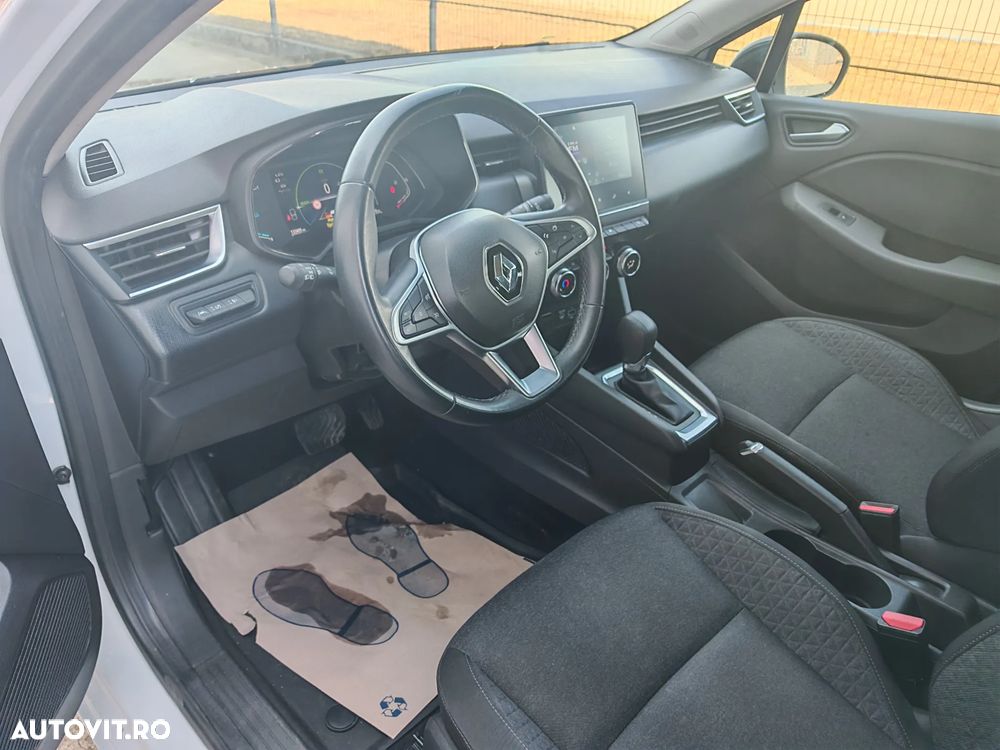 Renault Clio V E-Tech 145 Evolution - 14