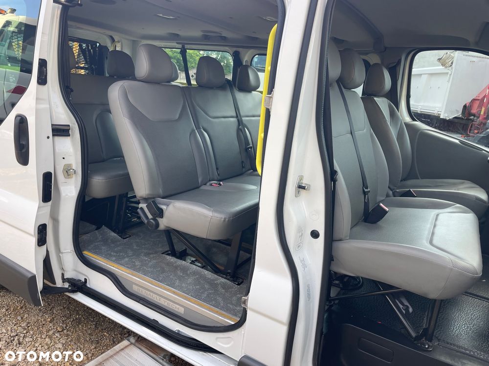 Renault Trafic Passenger Expression - 28