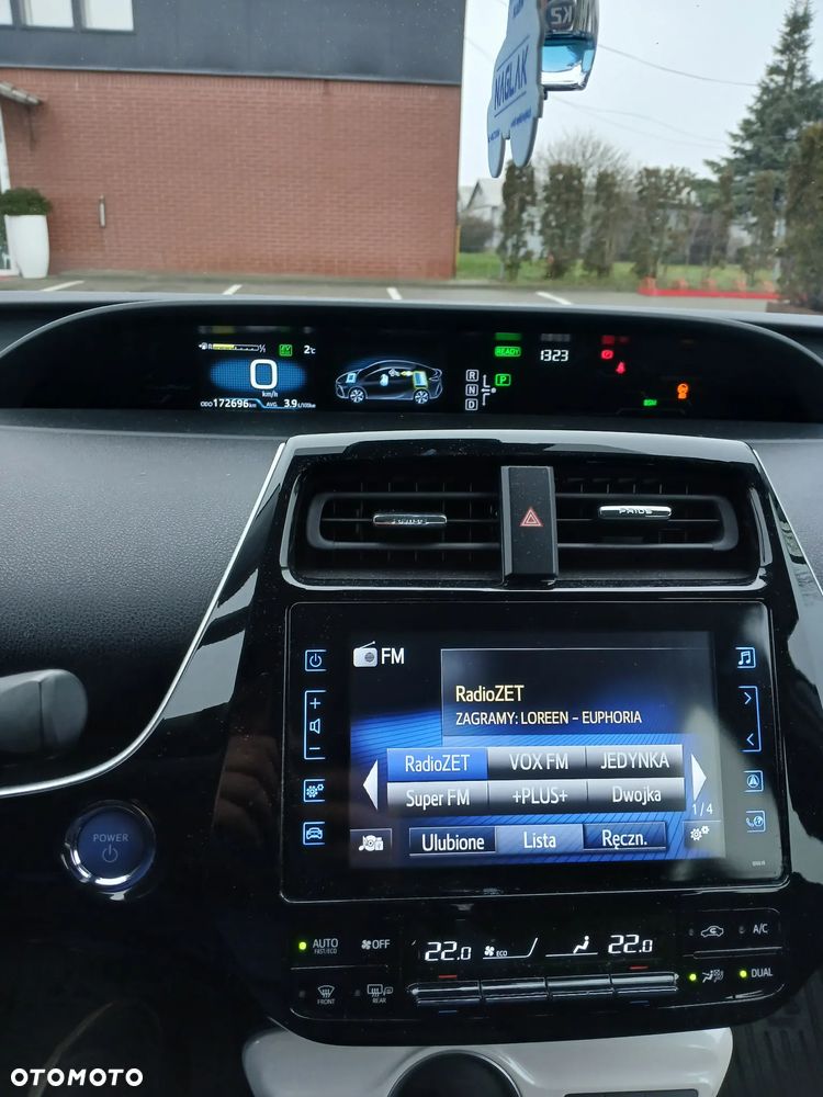 Toyota Prius 1.8 Hybrid Prestige - 17