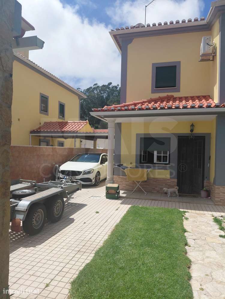 Moradia T4 com Jardim, Garagem e Churrasqueira no Centro de Olho Ma... - Grande imagem: 2/21