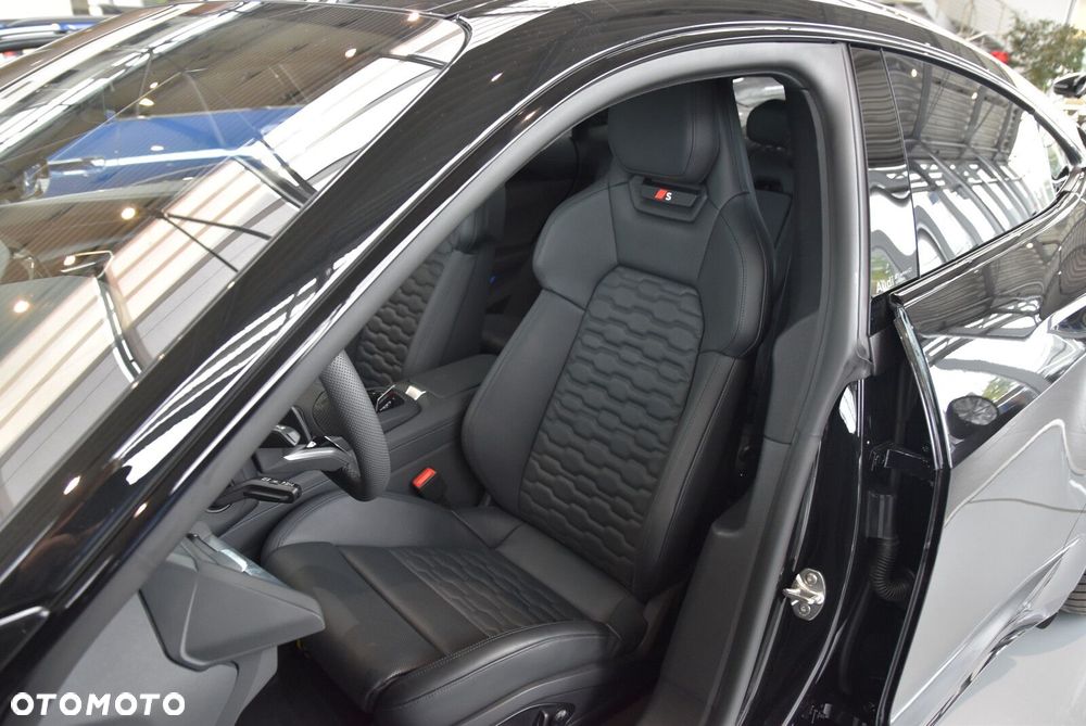Audi e-tron GT - 7