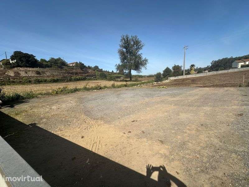 Aluga-se Estaleiro/ Terreno/ Espaço - Grande imagem: 4/11