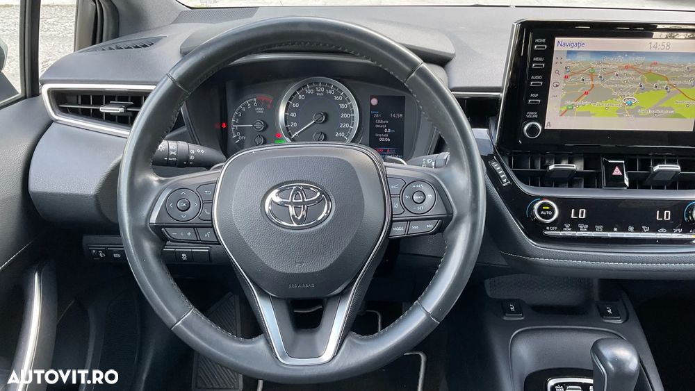 Toyota Corolla 2.0 Business Edition - 17