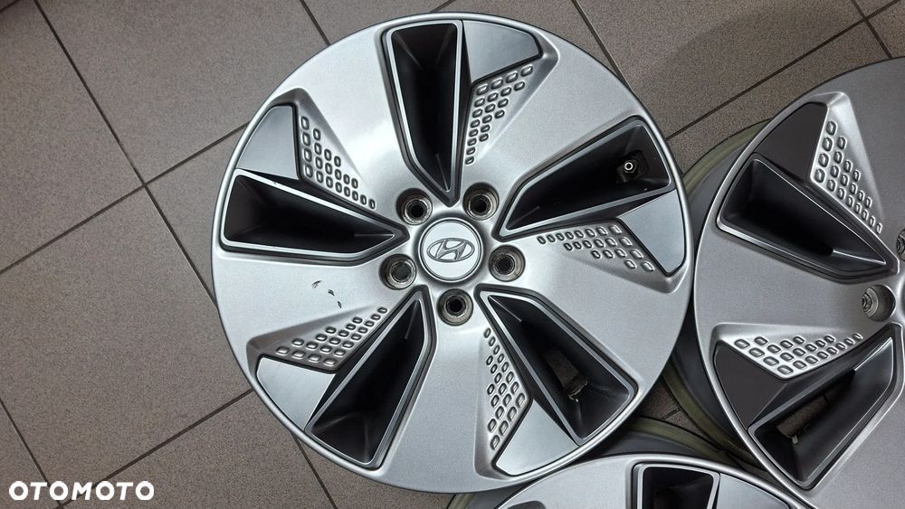 Felgi Aluminiowe 17 Hyundai Kona 5x114.3 ET 50 - 11