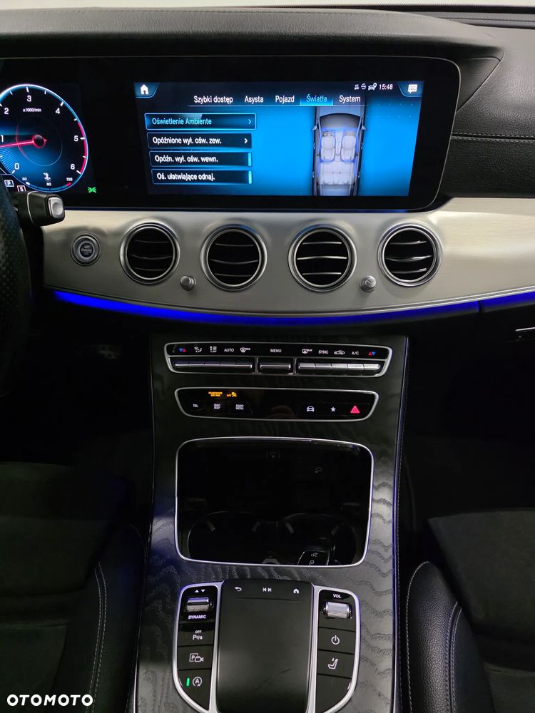 Mercedes-Benz Klasa E 220 d 4-Matic AMG - 16