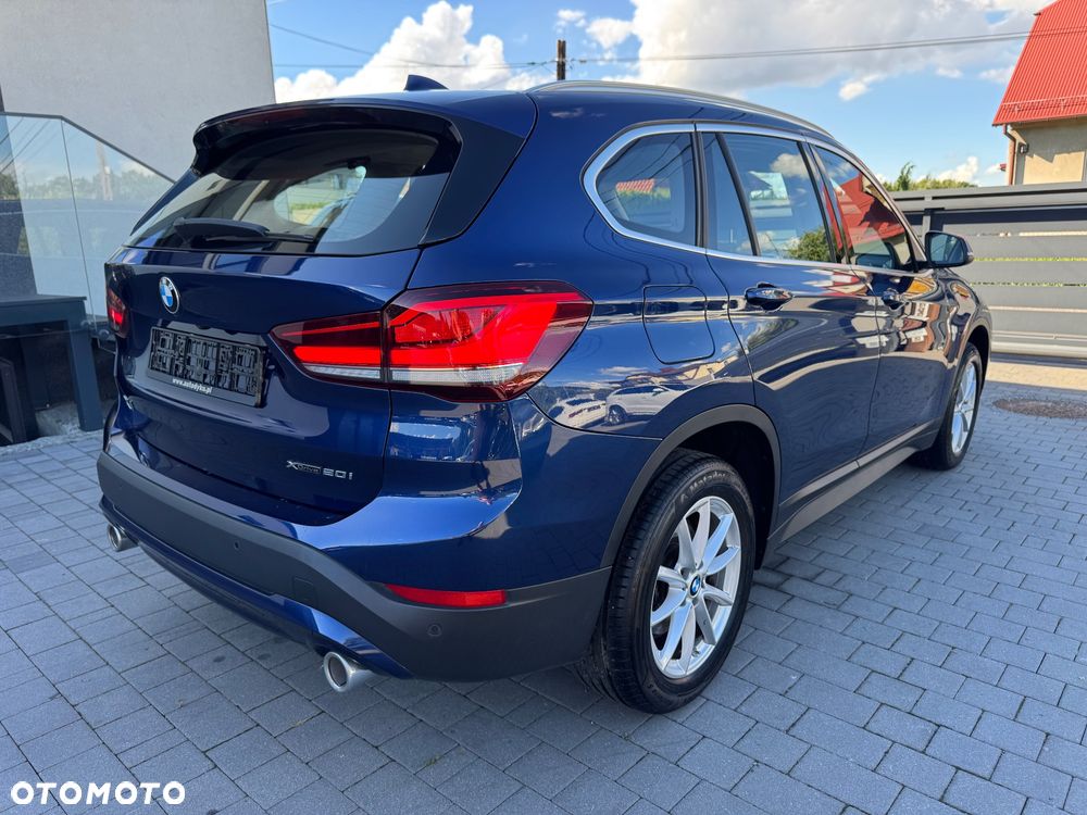 BMW X1 xDrive20i Advantage sport - 13