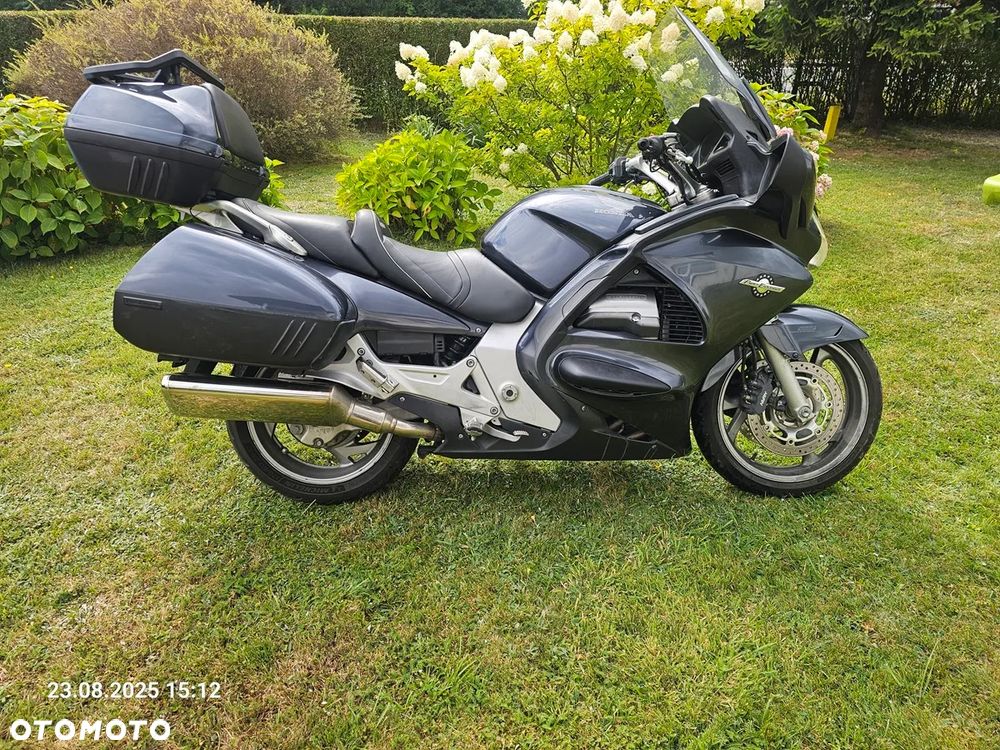 Honda ST - 2