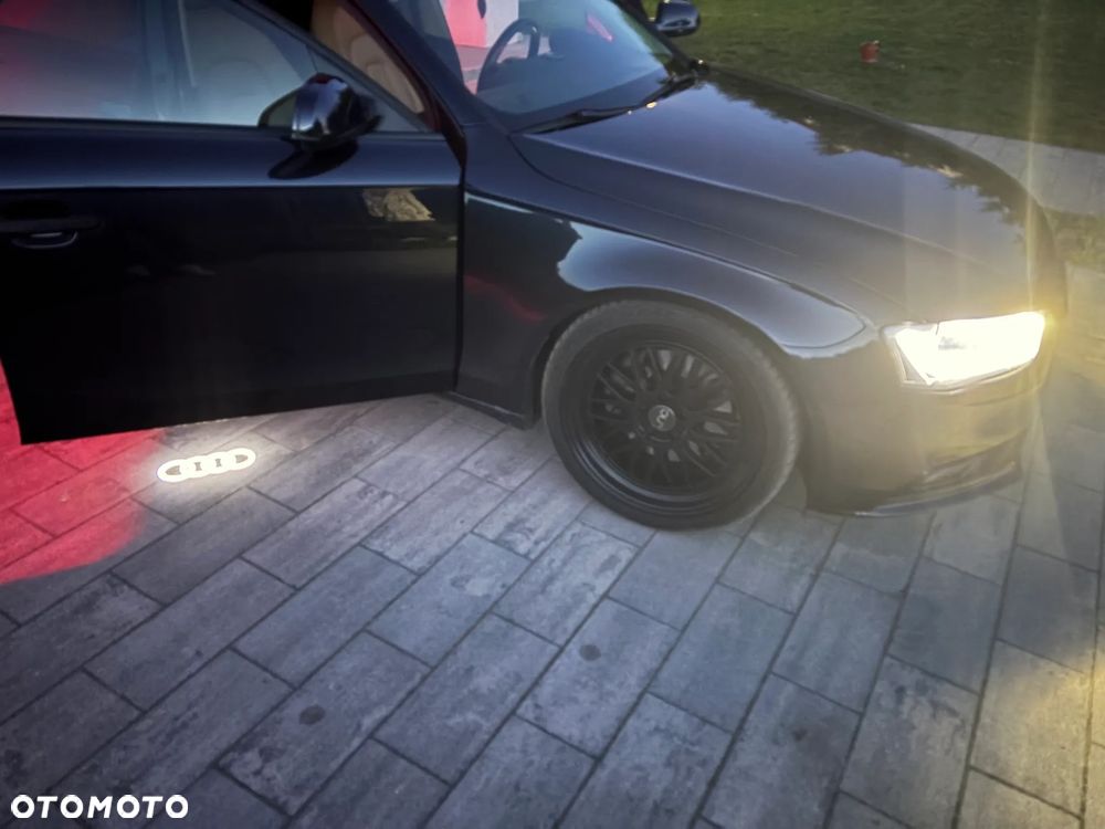 Audi A4 Limousine - 36