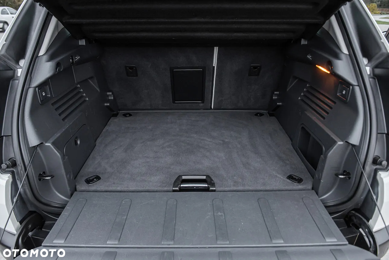 Peugeot 3008 1.6 BlueHDi Allure S&S - 28