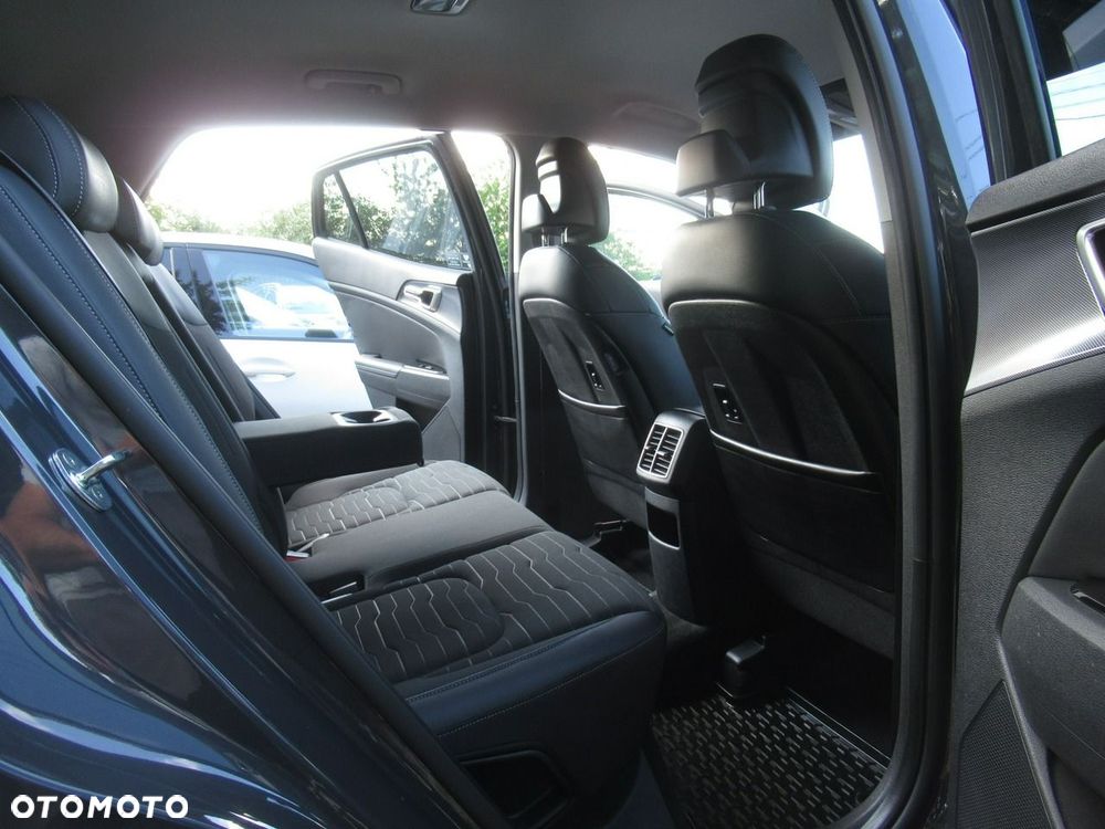 Kia Sportage 1.6 T-GDI MHEV Business Line 2WD DCT - 8