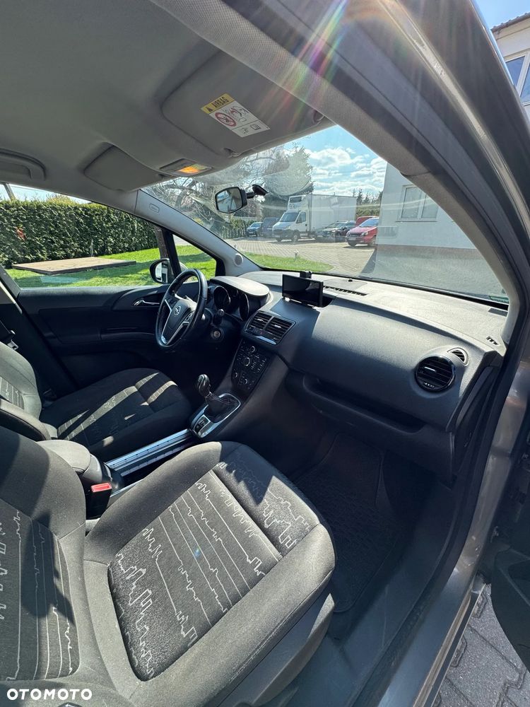 Opel Meriva - 8