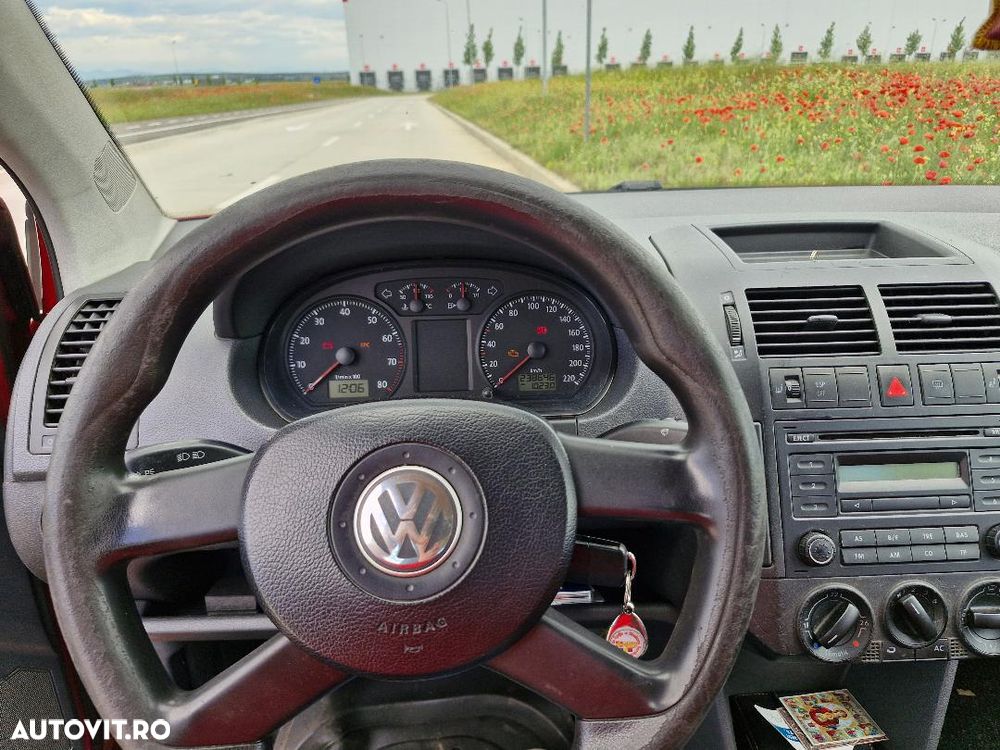 Volkswagen Polo - 4