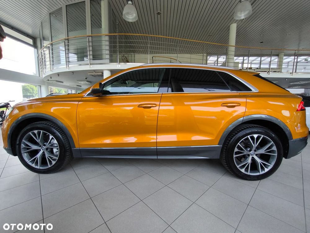 Audi Q8 - 8