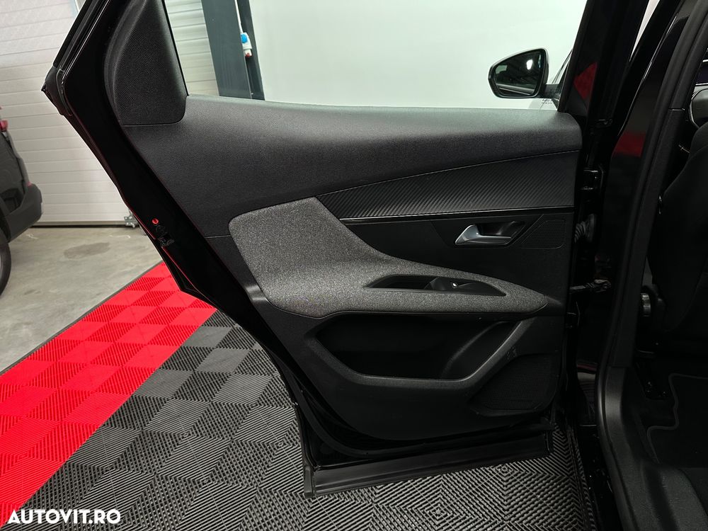 Peugeot 3008 1.5 BlueHDI 130 S&S BVM6 Active Pack - 24