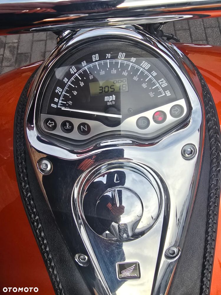 Honda VTX - 11