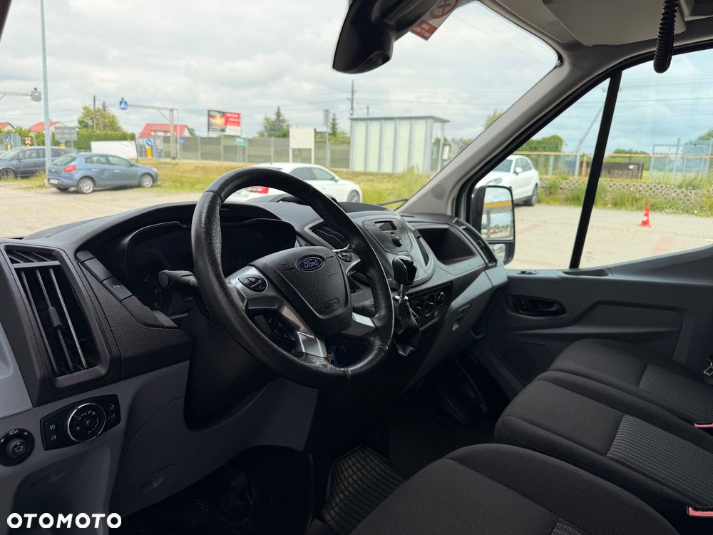 Ford Transit - 12