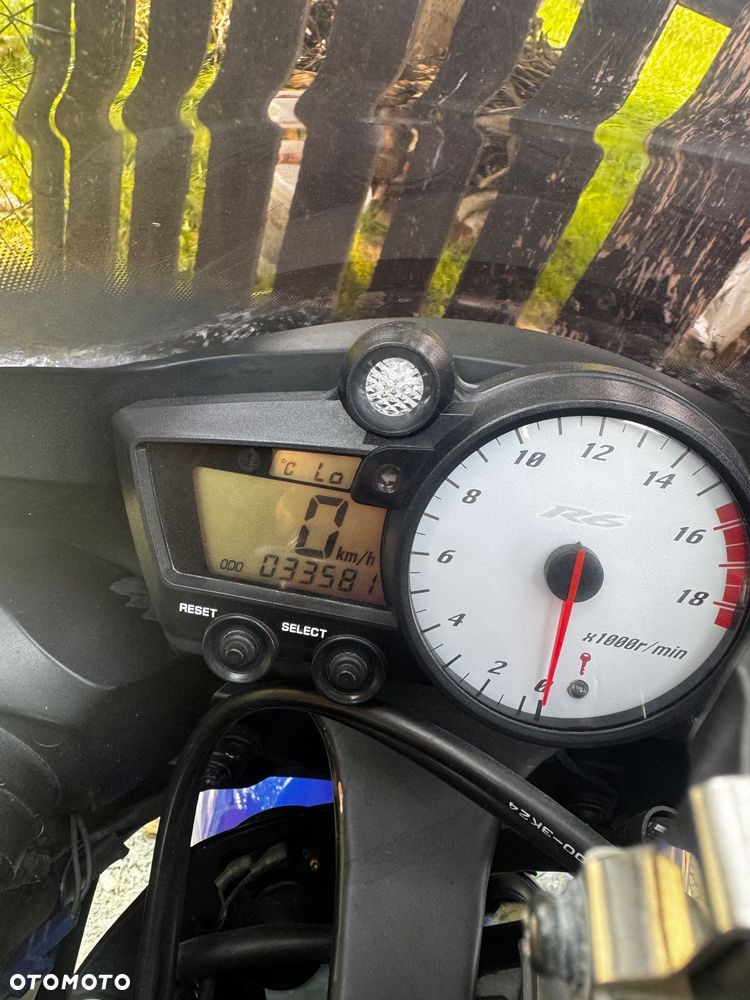 Yamaha R6 - 6