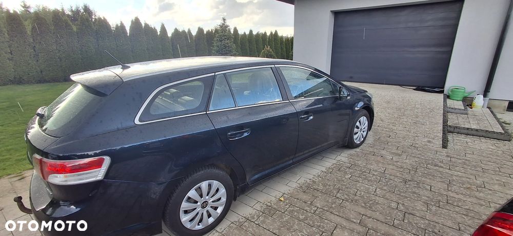 Toyota Avensis 2.0 D-4D Edition - 19