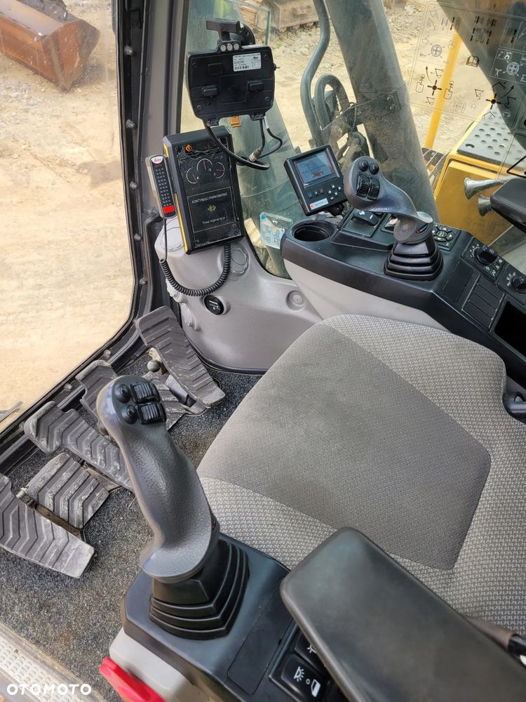 Volvo VOLVO EC 300EL - 4