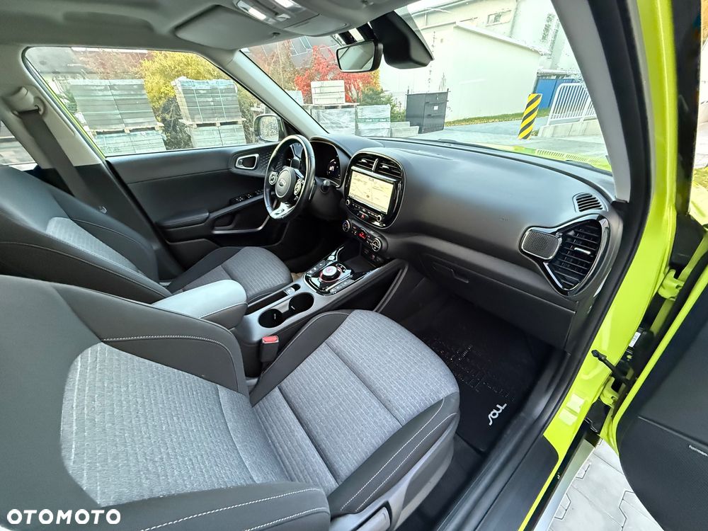 Kia Soul e-Soul 64kWh L - 17