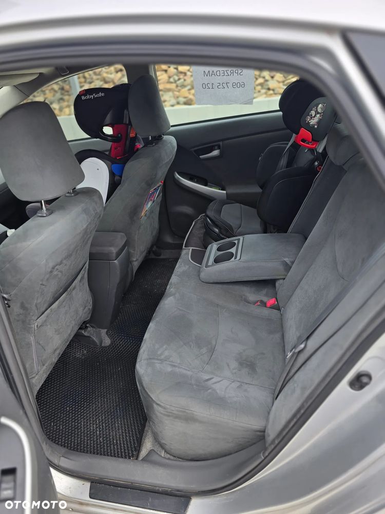 Toyota Prius 1.8 HSD Luna - 8