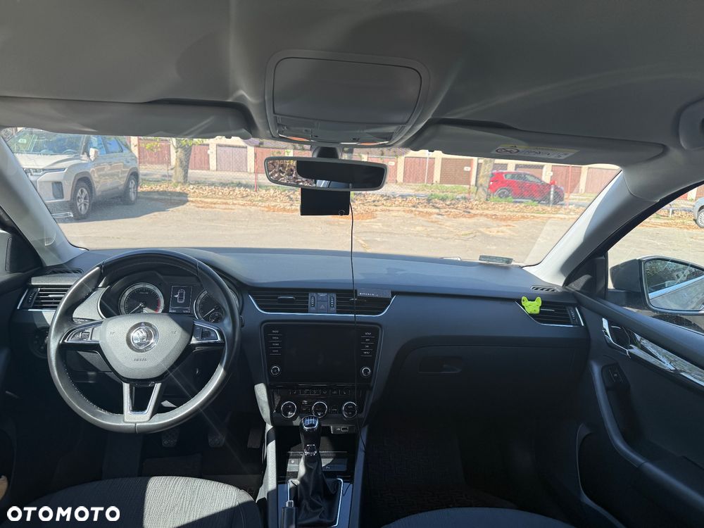 Skoda Octavia 1.5 TSI ACT Style - 9