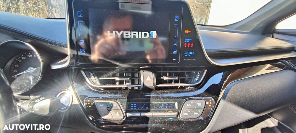 Toyota C-HR - 16