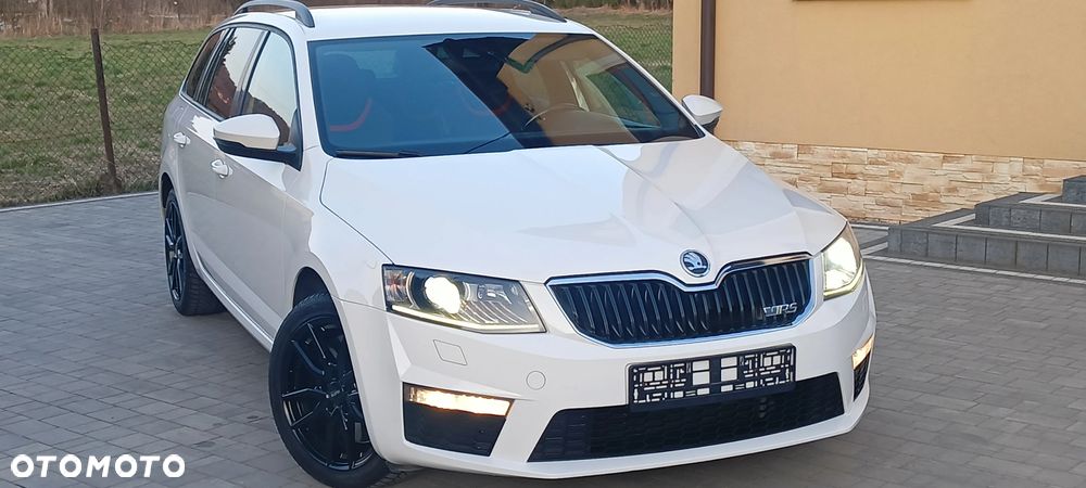 Skoda Octavia 2.0 TDI RS - 35