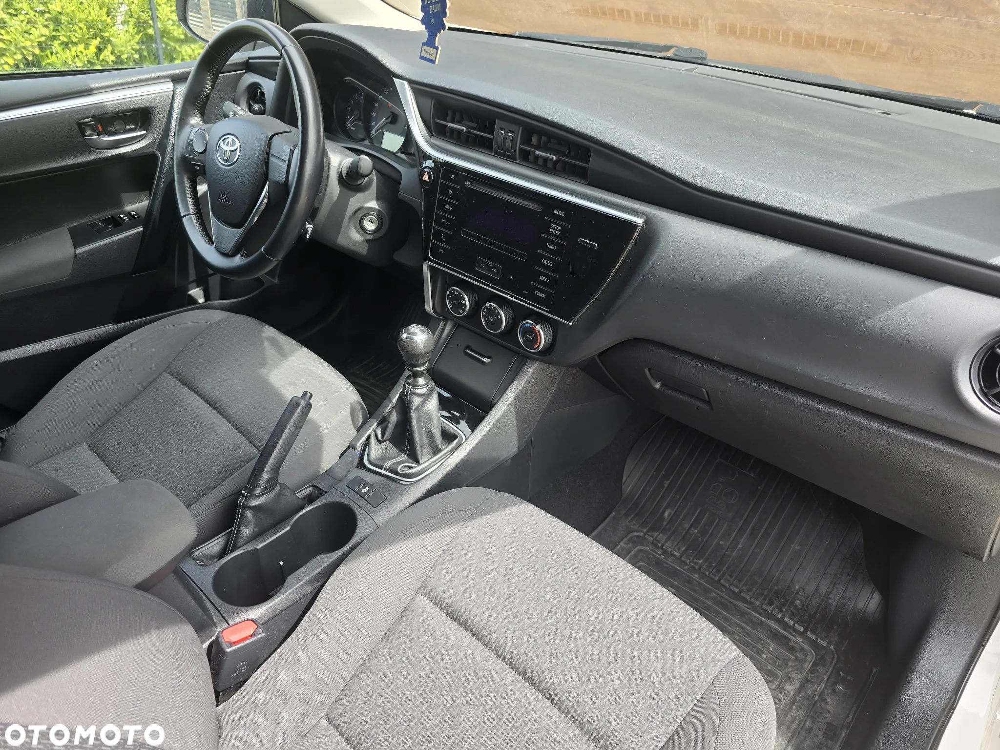 Toyota Corolla - 8