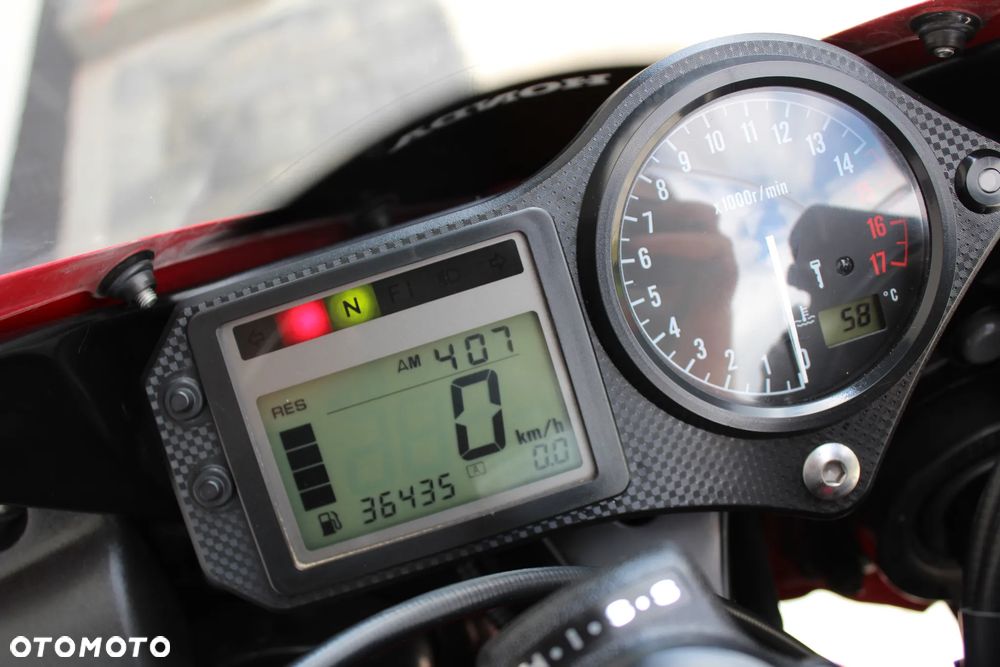 Honda CBR - 23