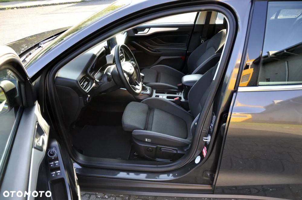 Ford Focus 1.5 EcoBlue STart-Stopp-System TITANIUM - 19