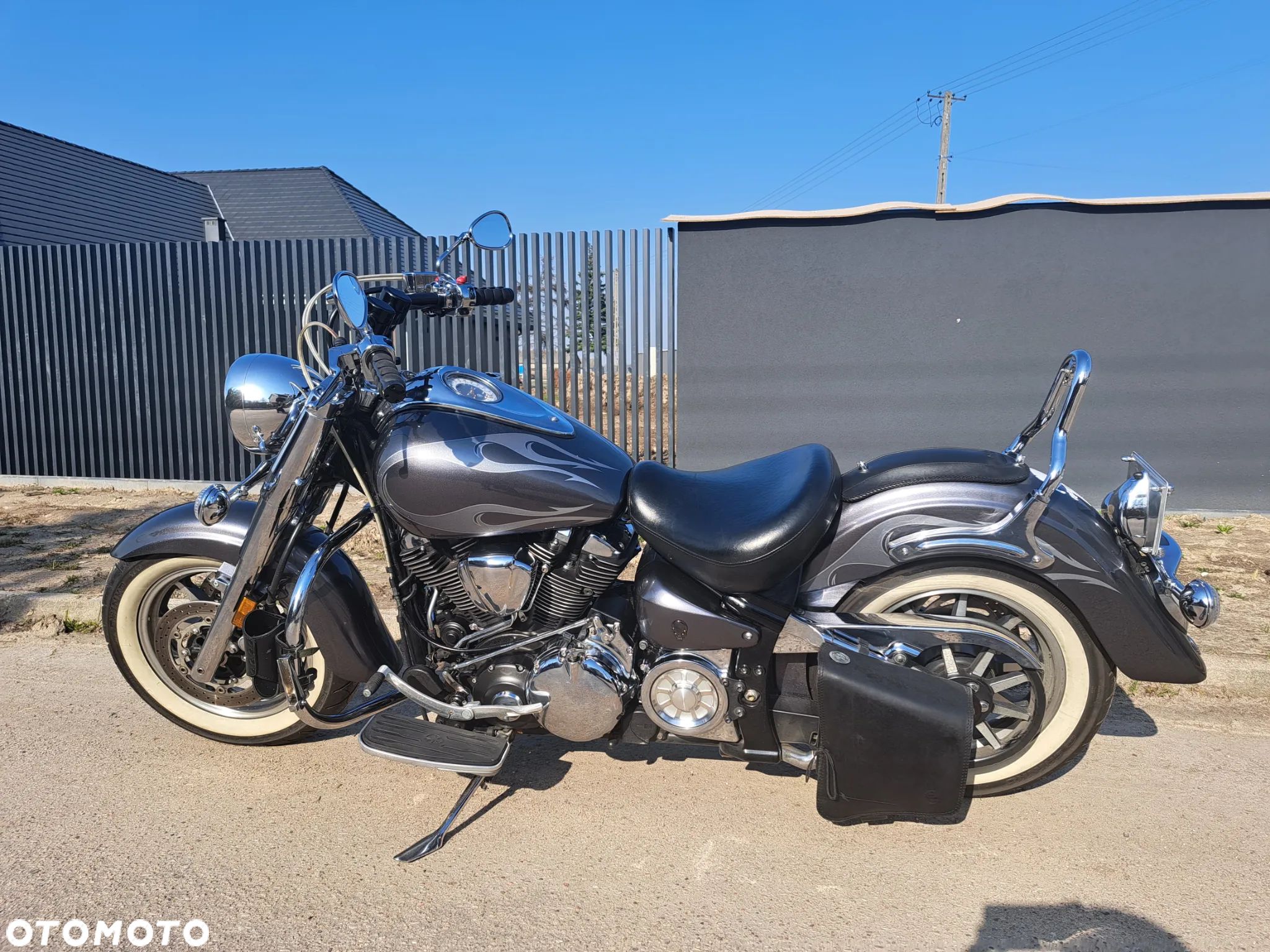 Yamaha Road Star - 1