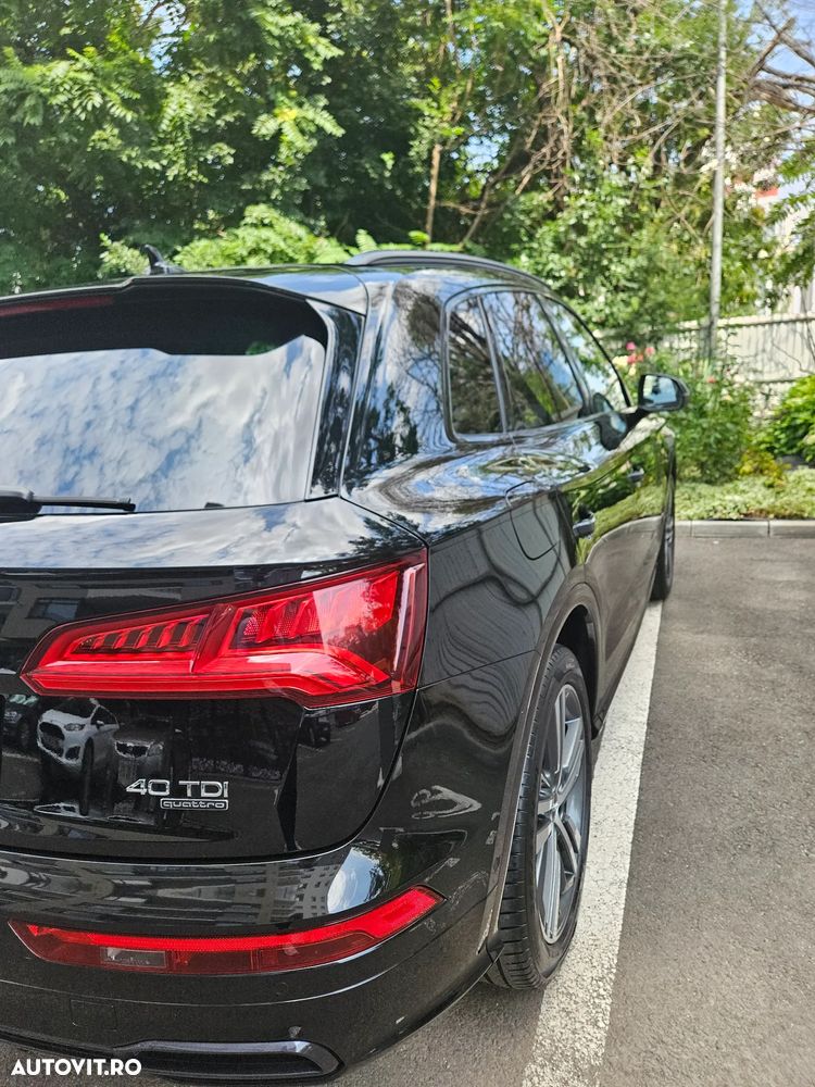 Audi Q5 2.0 40 TDI quattro S tronic Design - 17